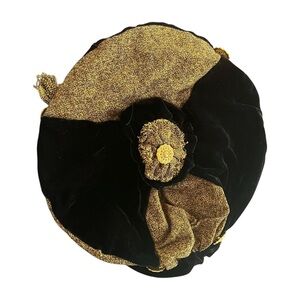 90s Vintage Black & Gold Velvet Beret – Medieval Baroque Style – One Size